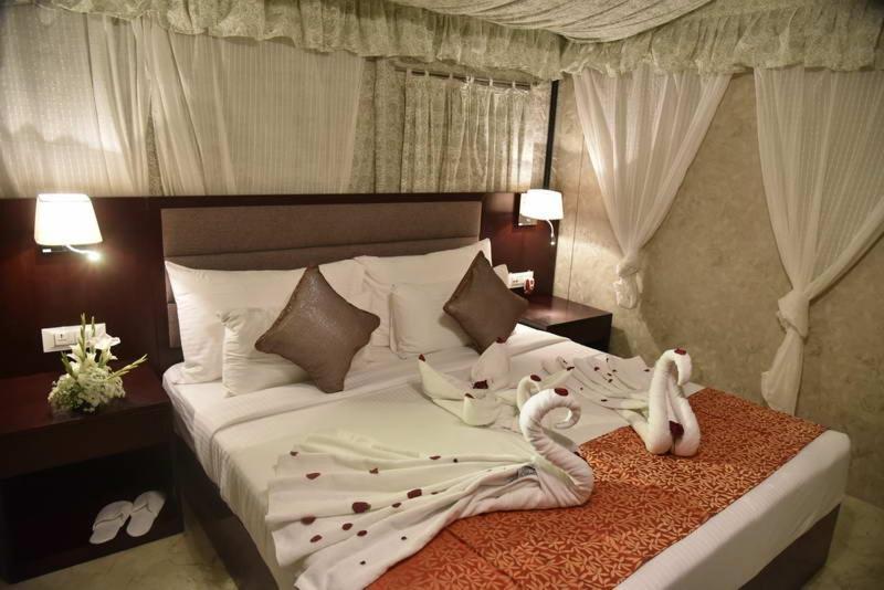 Pride & Convention Centre Hotel 5*