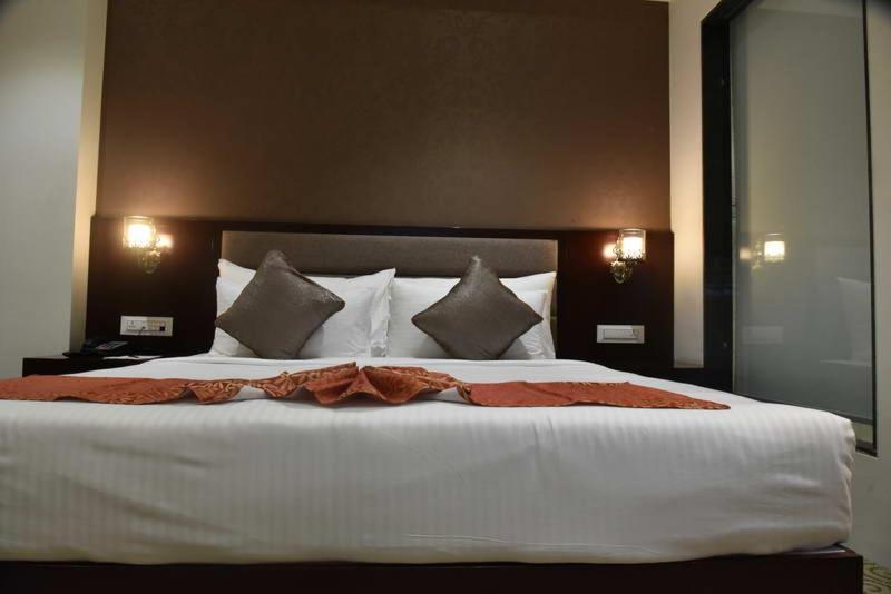 Pride & Convention Centre Hotel