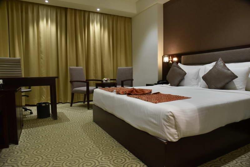 Pride & Convention Centre Hotel 5*