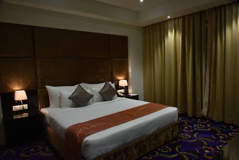 Pride & Convention Centre Hotel 5*