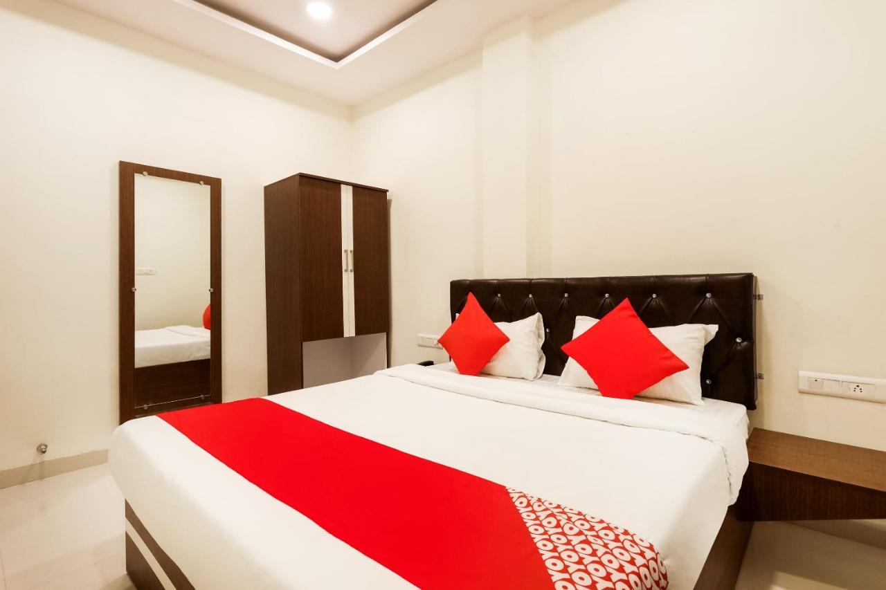Oyo Flagship 30861 Velocity Vijay Nagar 3* Indore