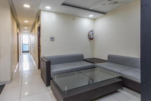 Mehar Residency * Indore
