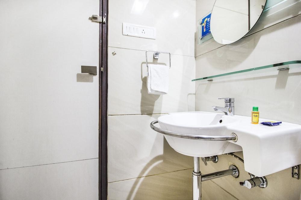 Fabhotel Amrit Residency Hotel