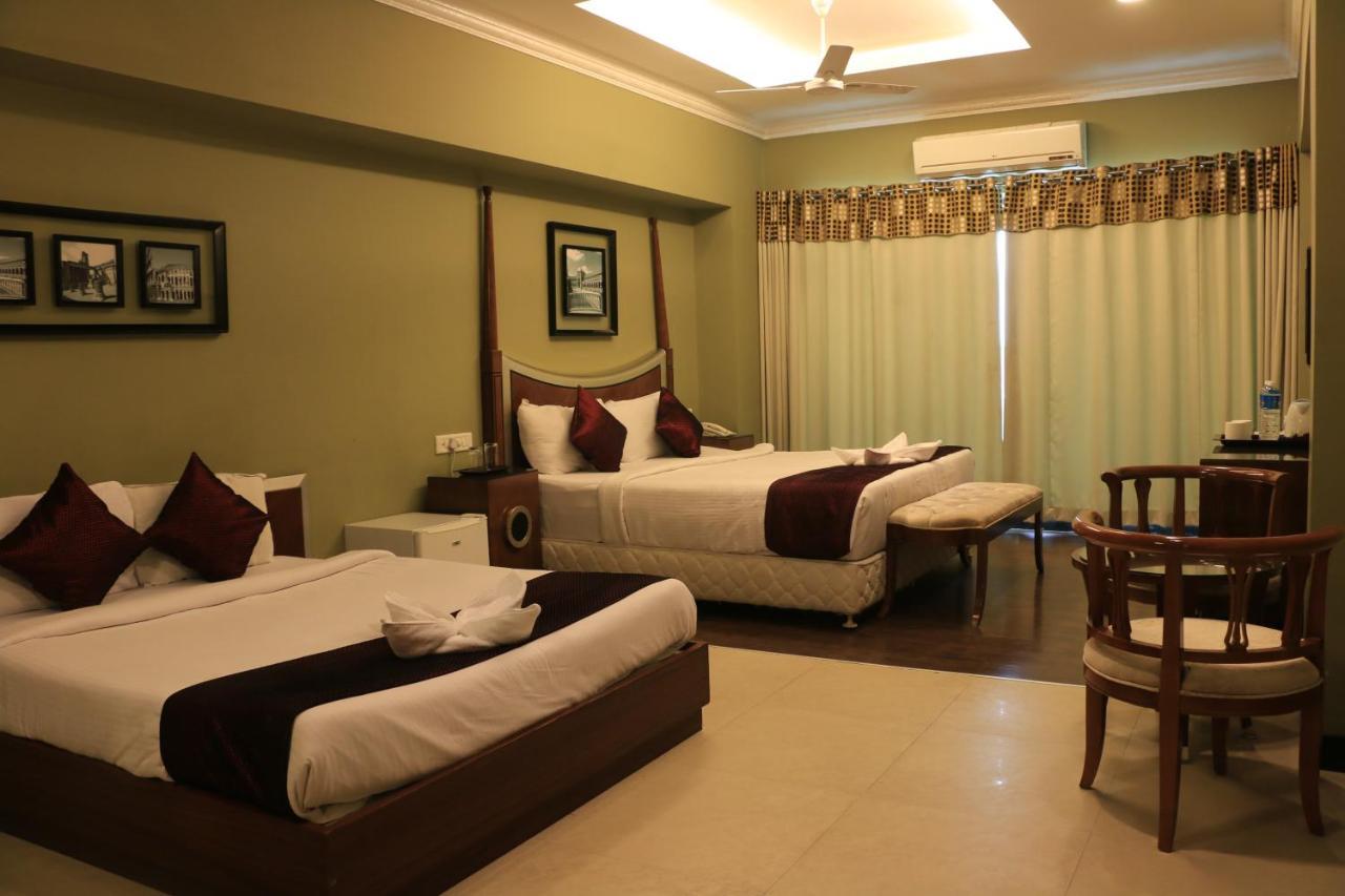 Jalsa & Banquets,indore 3*