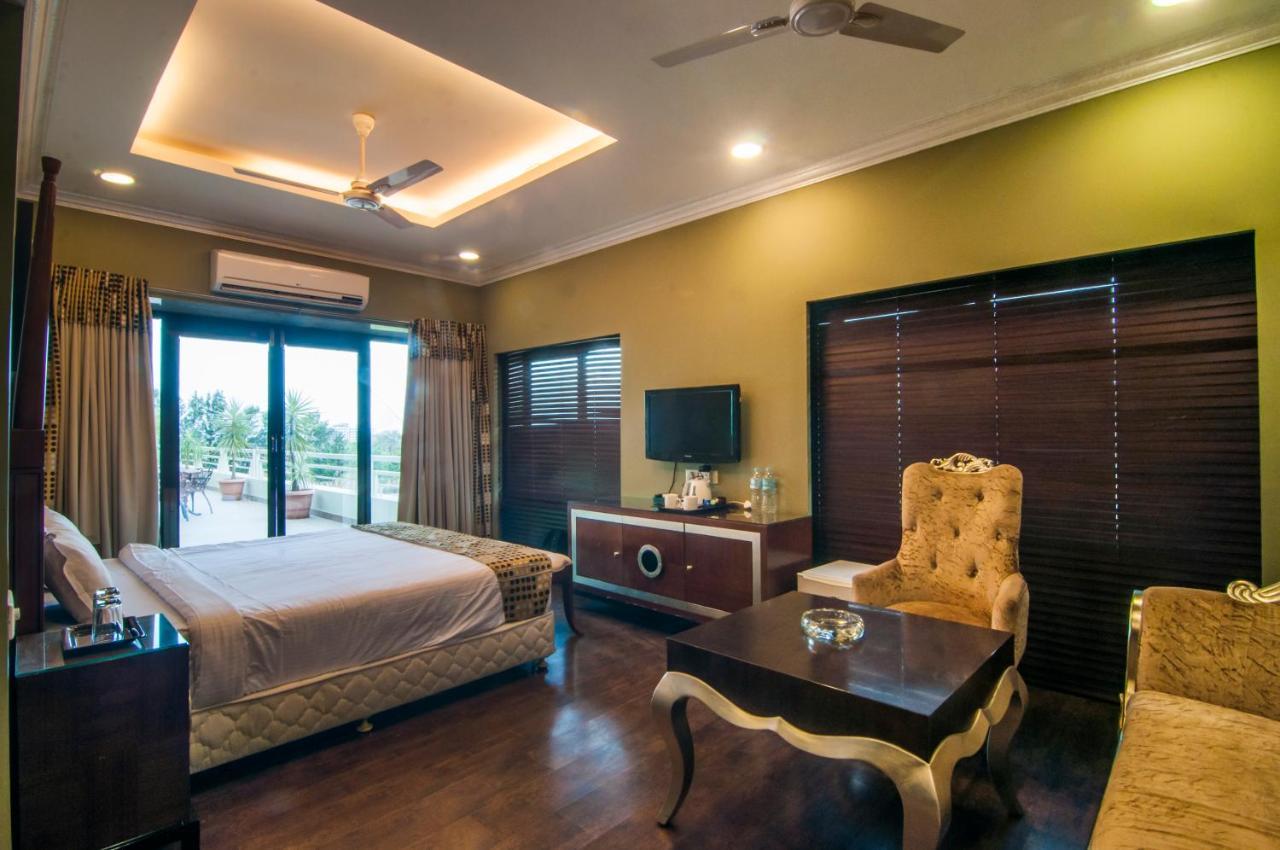 Hotel Jalsa & Banquets,indore Indore