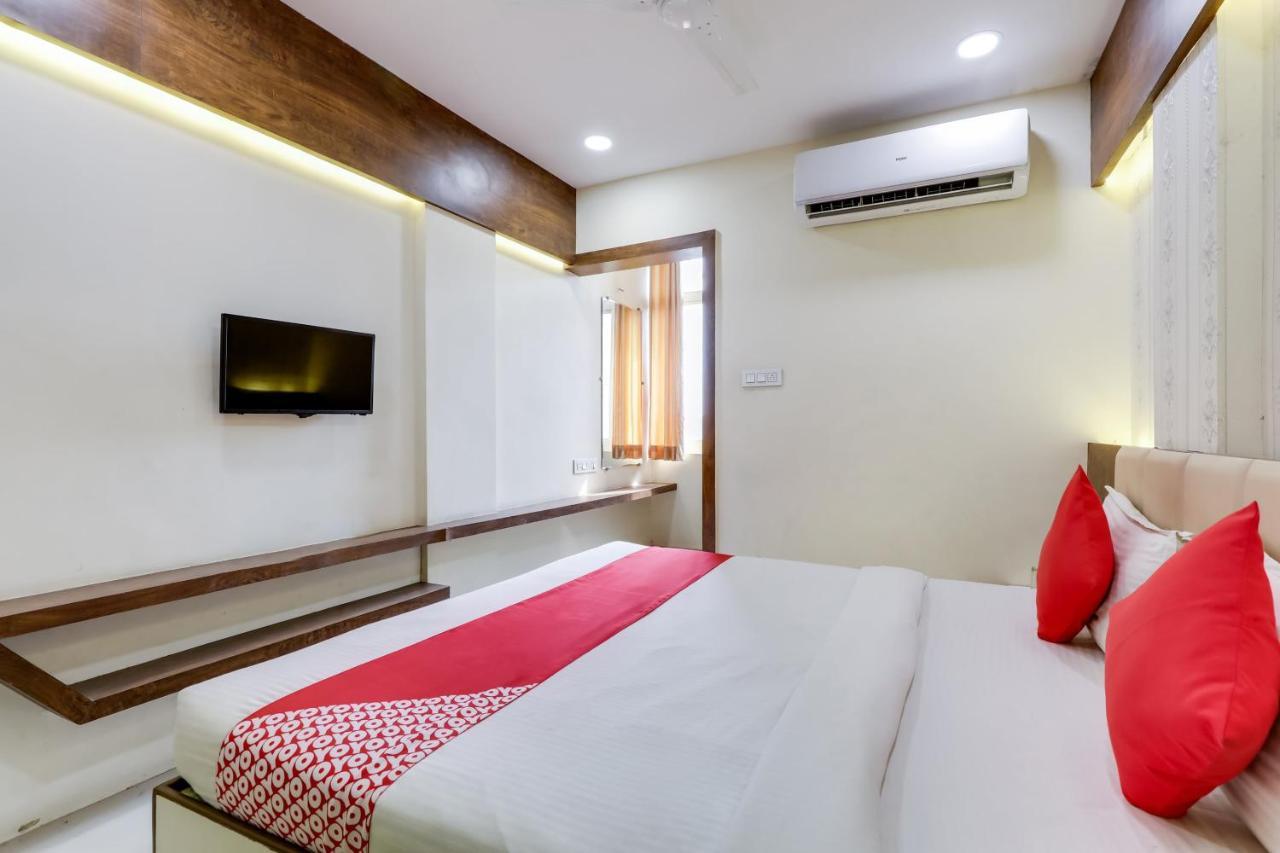 Oyo 16733 Sunshine 3* Indore