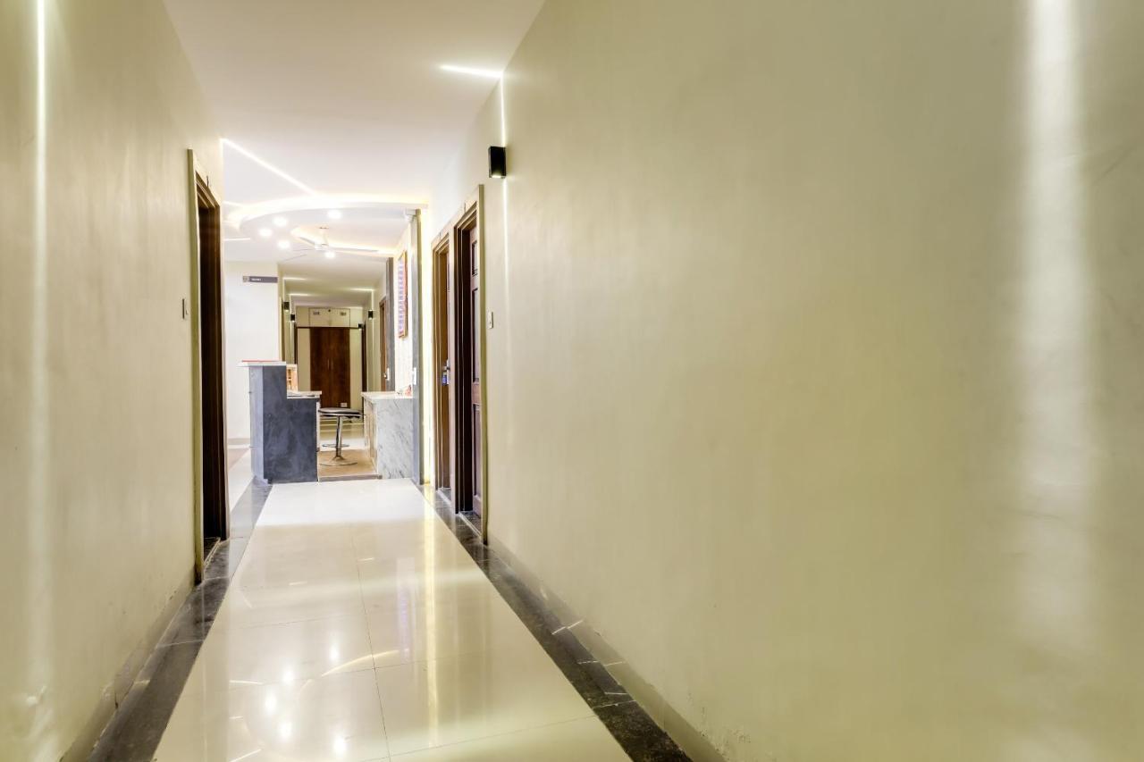 Hotel Oyo 16733 Sunshine