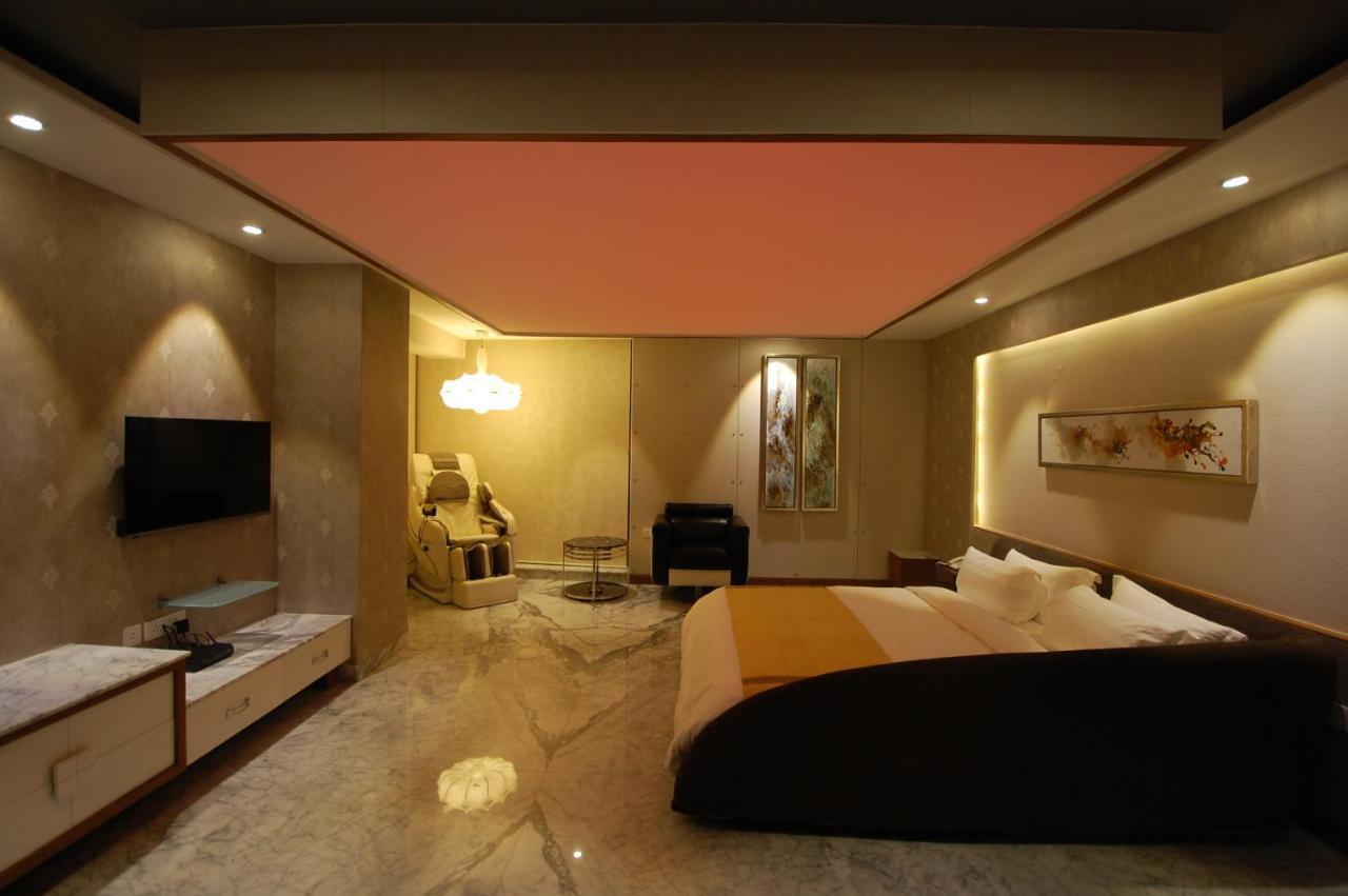 Click Sapphire Star Indore