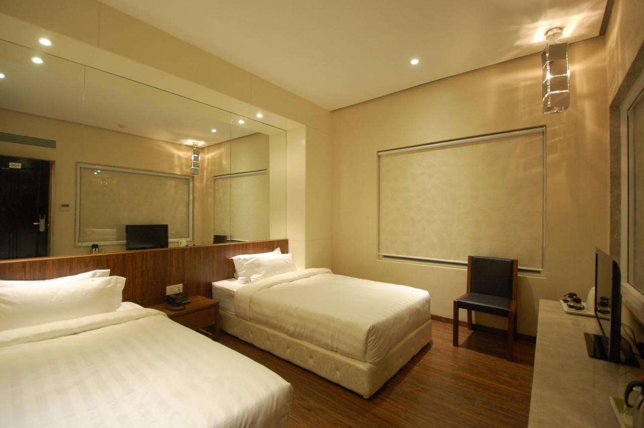 Hotel Click Sapphire Star Indore