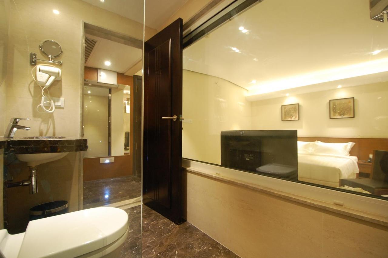 Click Sapphire Star Hotel