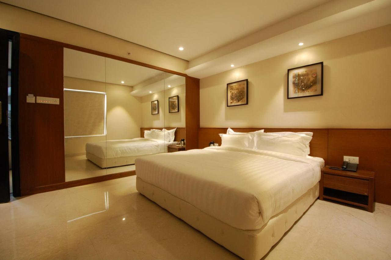 Hotel Click Sapphire Star Indore