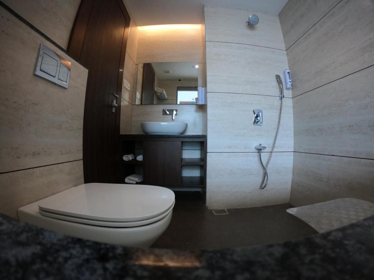 Hotel The Bellevue Indore