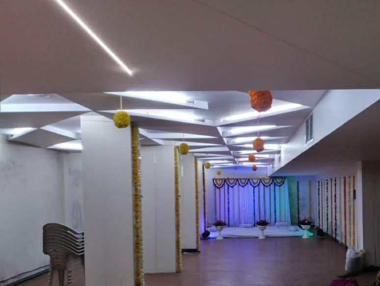 Stay10 Luxury Service Apartment