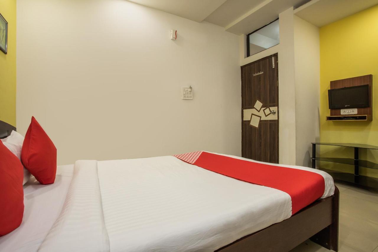 Oyo 3205 New Luxury Royale 3* Indore