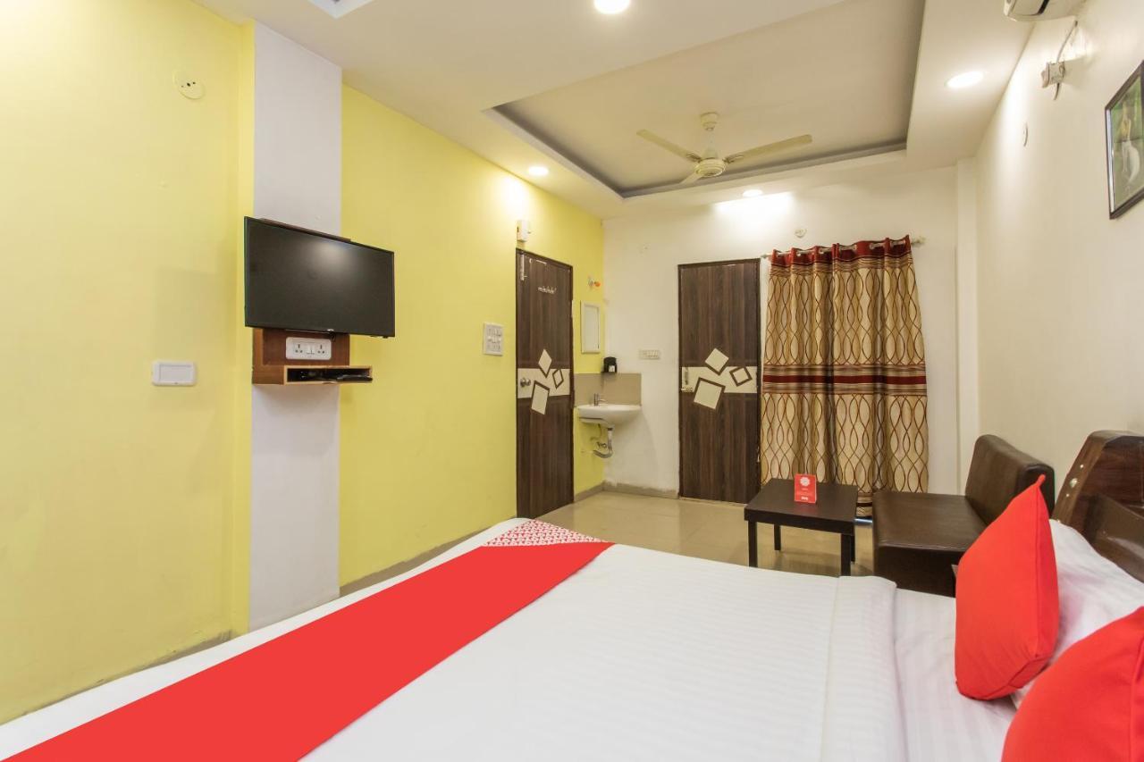 Oyo 3205 New Luxury Royale Hotel