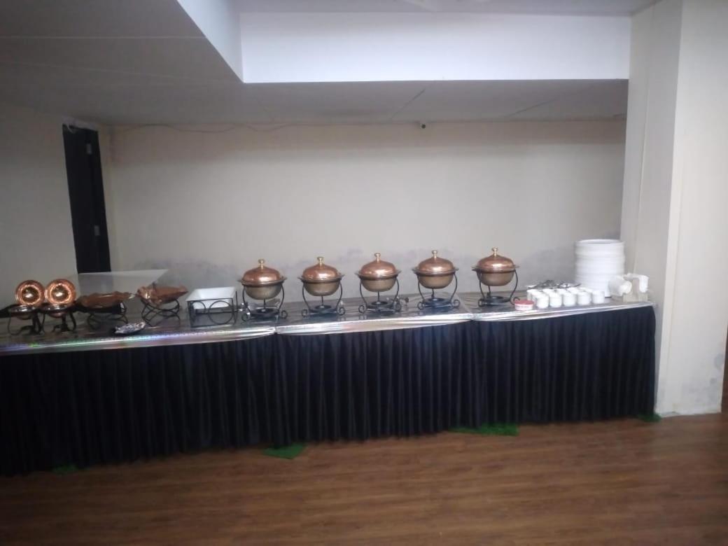 Stay10 Luxury Service * Indore