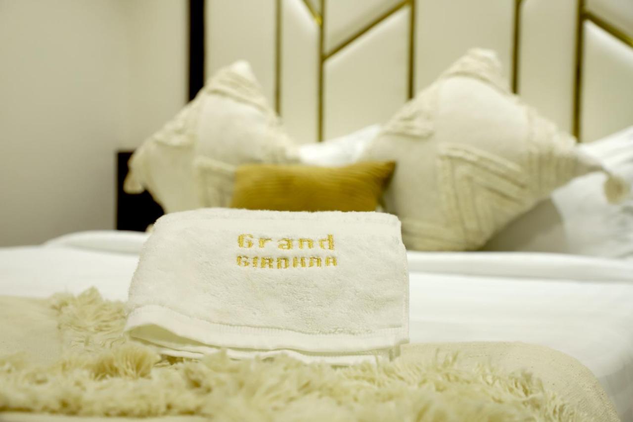 Grand Girdhar Hotel 4*