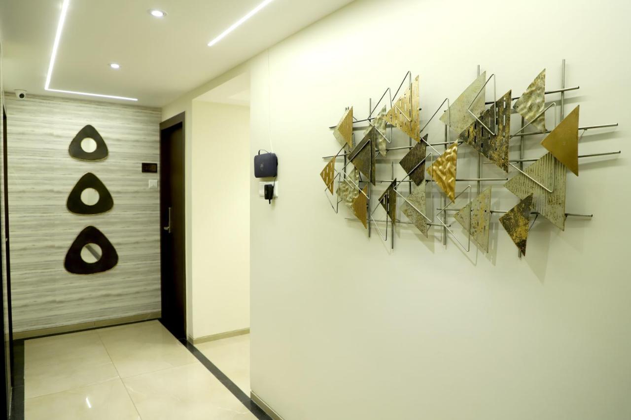 Grand Girdhar Hotel Indore