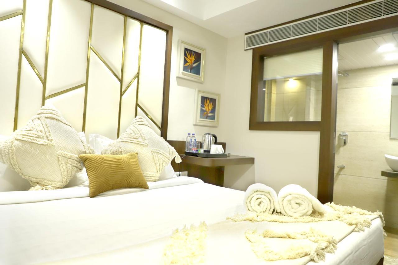 Grand Girdhar Hotel Indore