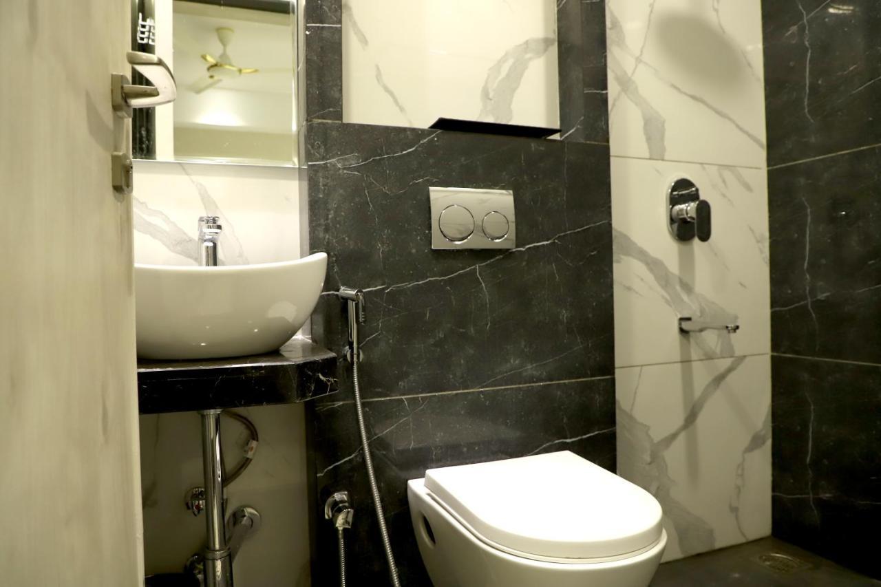 Grand Girdhar Hotel