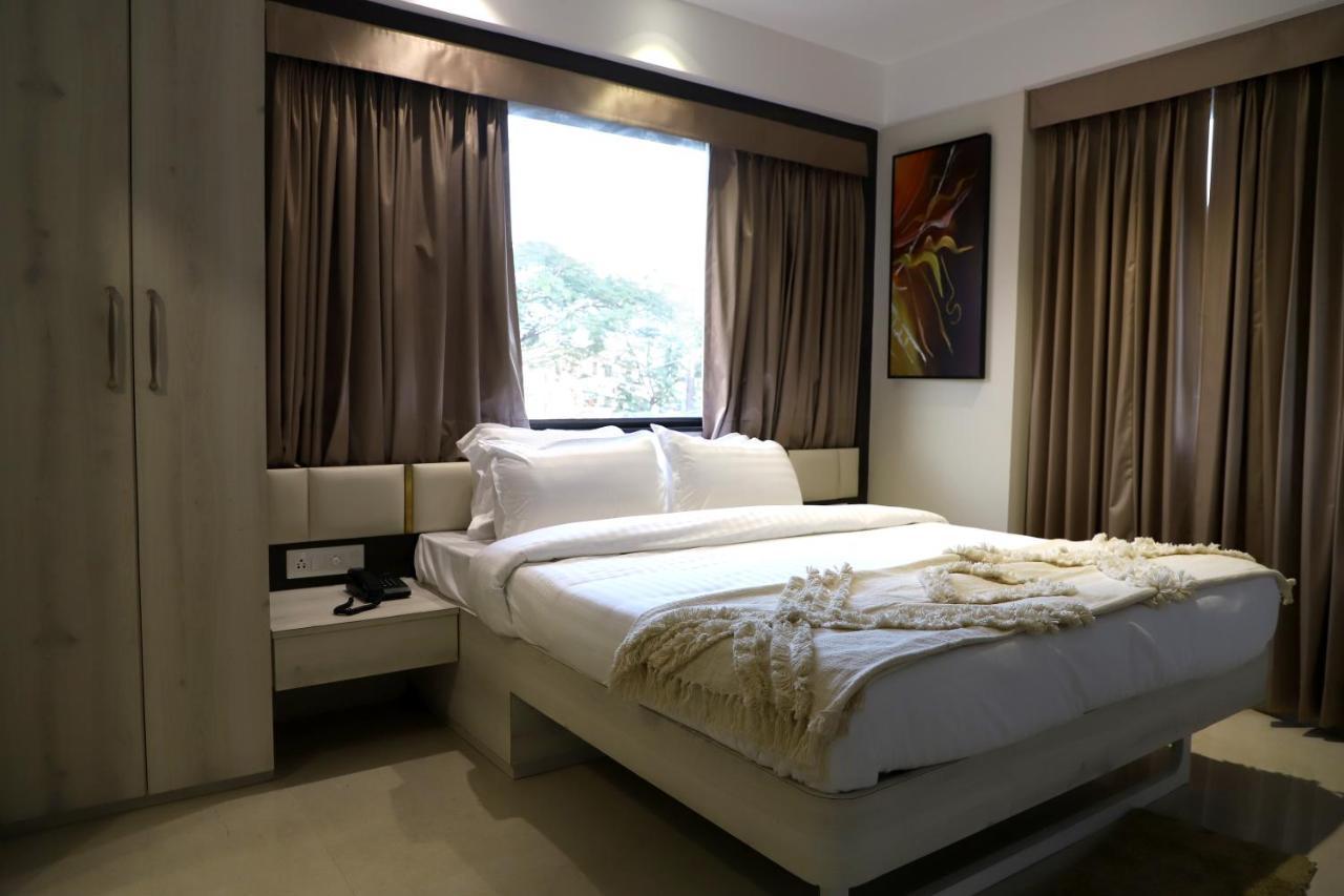 Grand Girdhar 4*