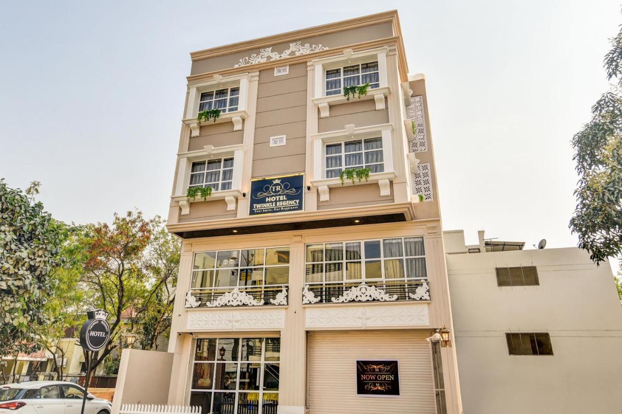 Capital O 77828 Hotel Twinkle Regency 3* Indore