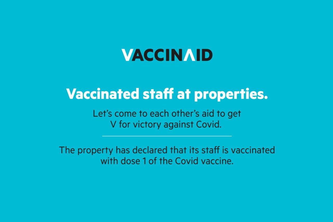 Vaccinated Staff - Silverkey Executive 60501 Babul Nagar 3* Indore