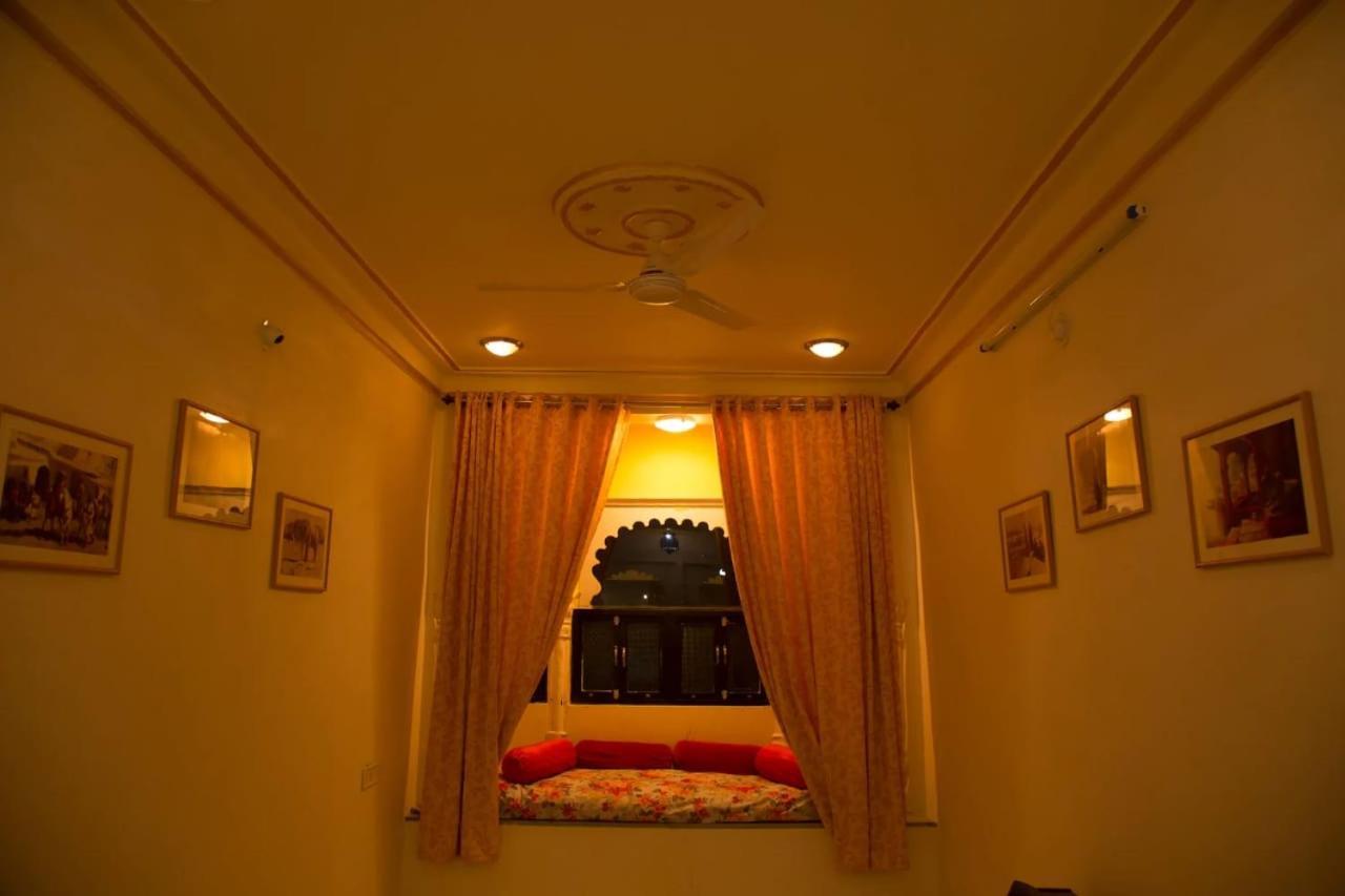 Nahargarh Palace 2*