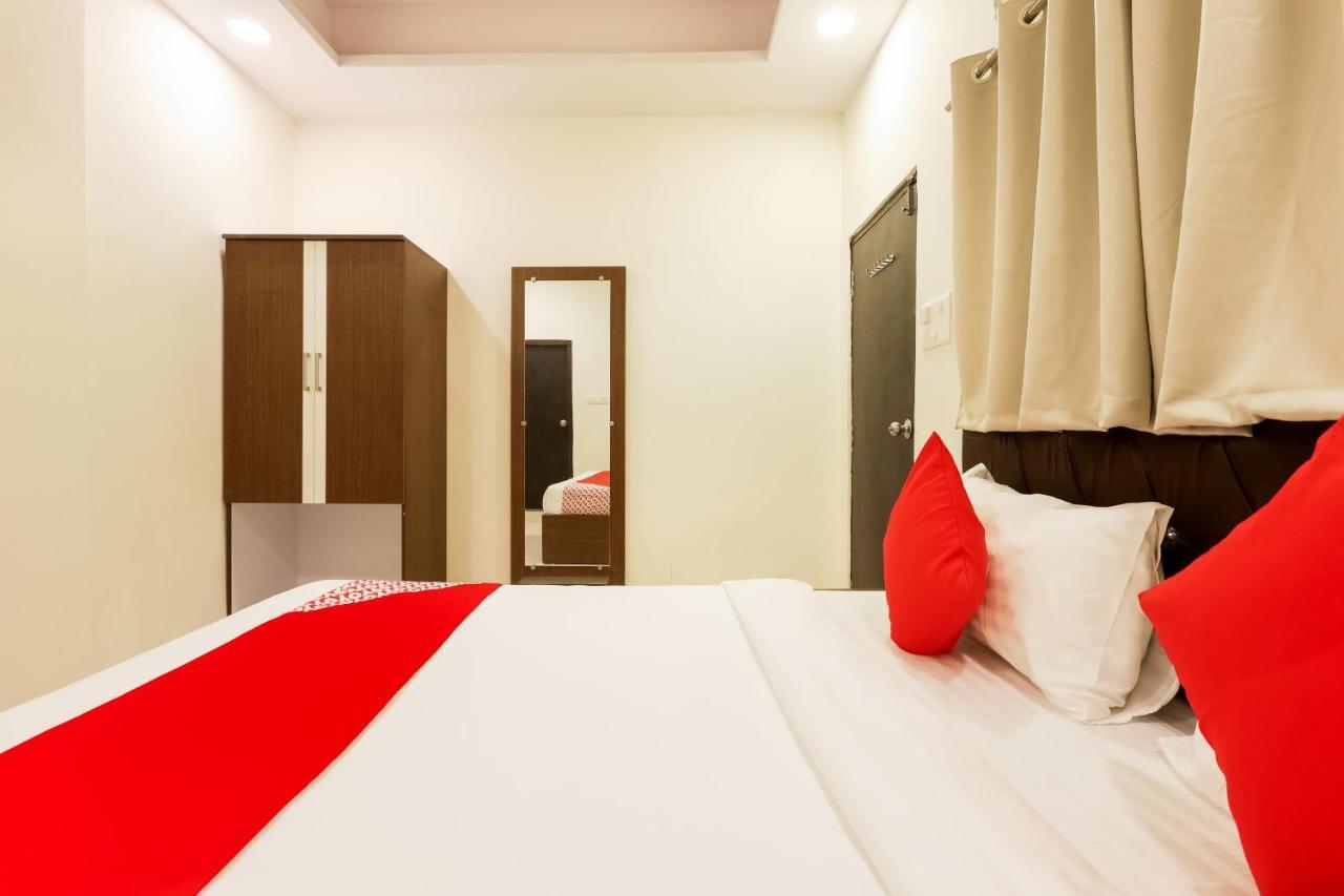 Oyo Flagship 30861 Velocity Vijay Nagar Hotel 3*
