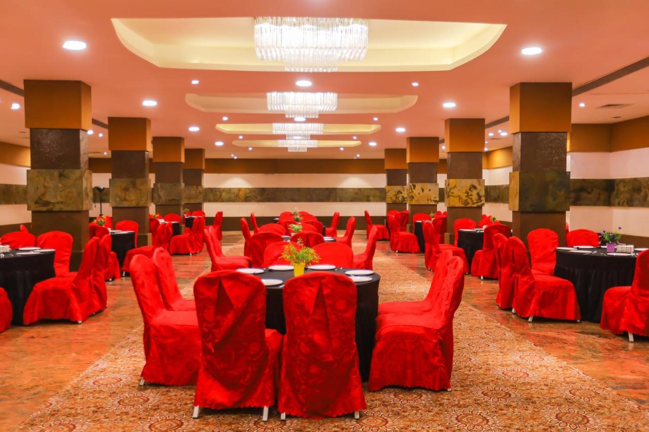 Playotel Sonash 3* Indore