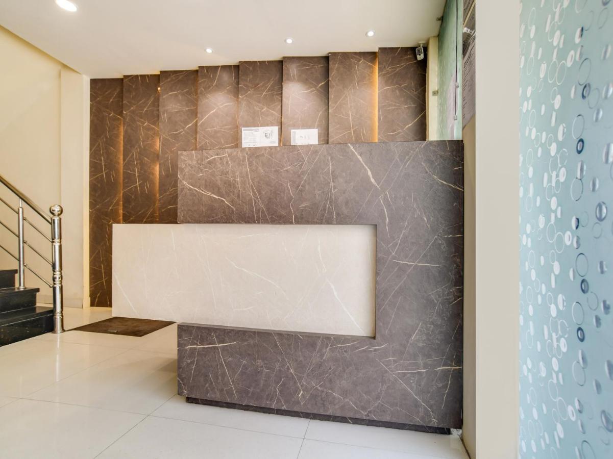Hotel Oyo Collection O 78295 Da 2 Day Indore