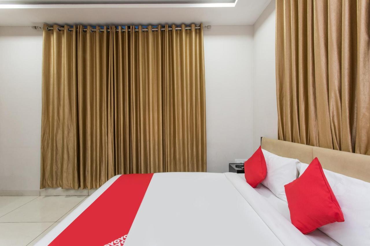 Hotel Capital O 22319 Prem Bandhan
