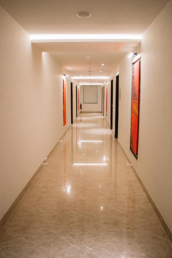 Hotel Playotel Premier Vijay Nagar