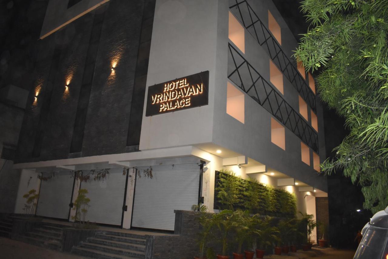 Vrindavan Palace Hotel 3*