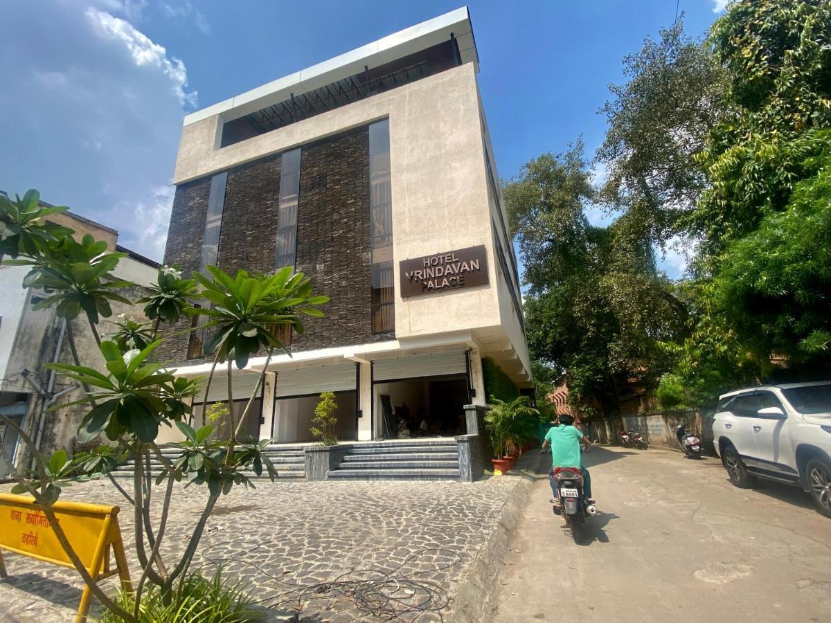 Hotel Vrindavan Palace