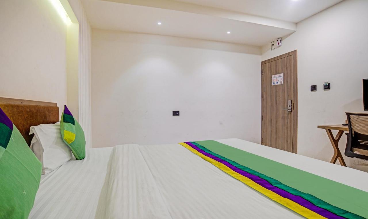 Treebo Trend Holiday Ab Road Hotel Indore