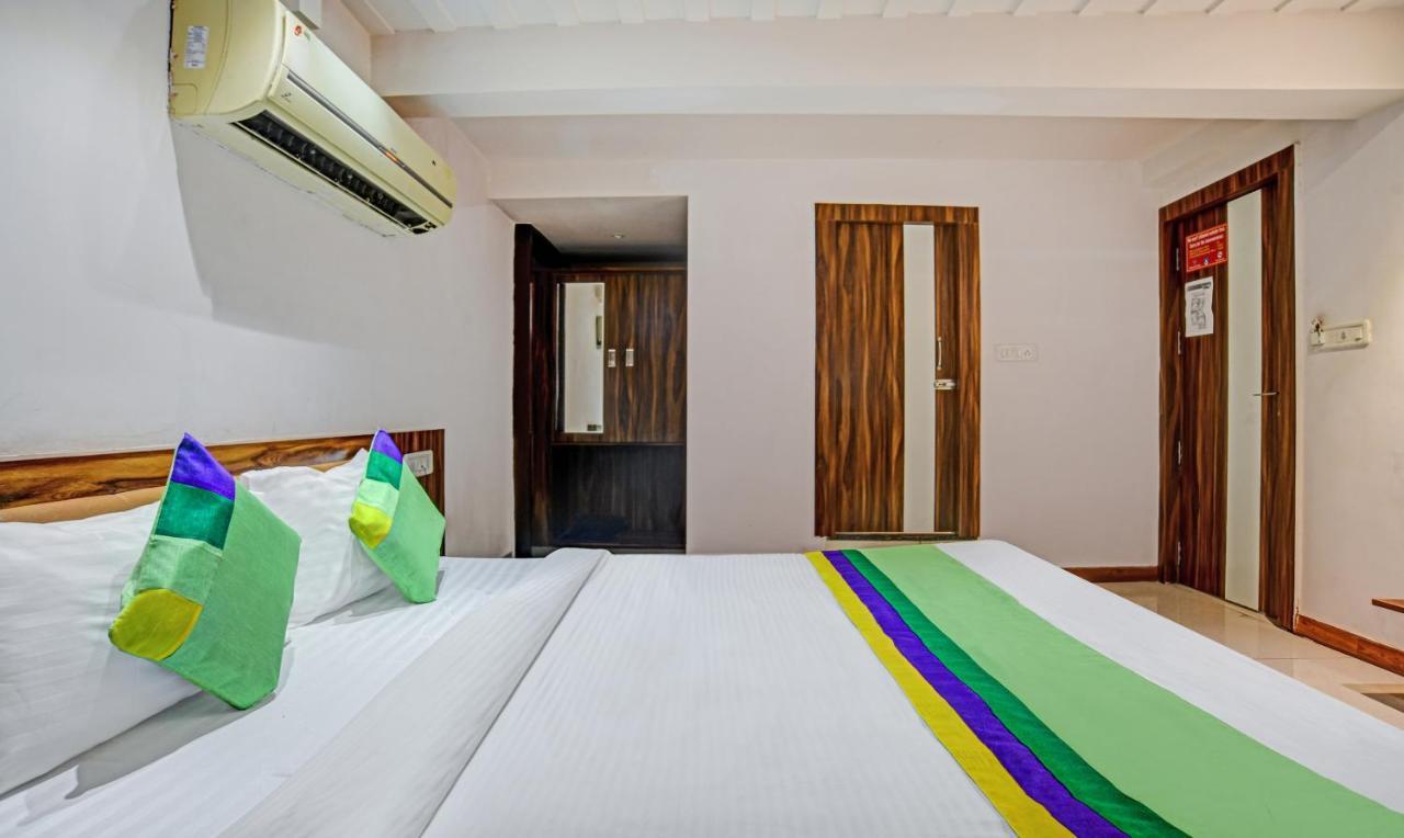 Treebo Trend Holiday Ab Road Hotel Indore