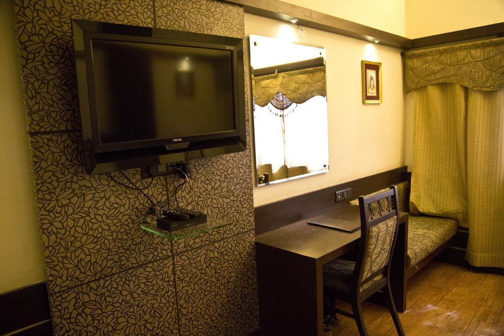 Hotel The Rajshahi Palace