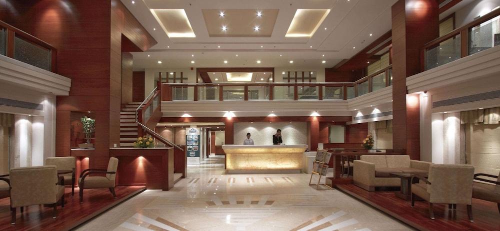 Surestay By Western 4*