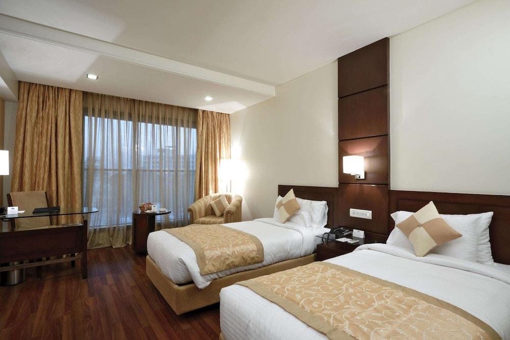 Hotel Surestay By Western
