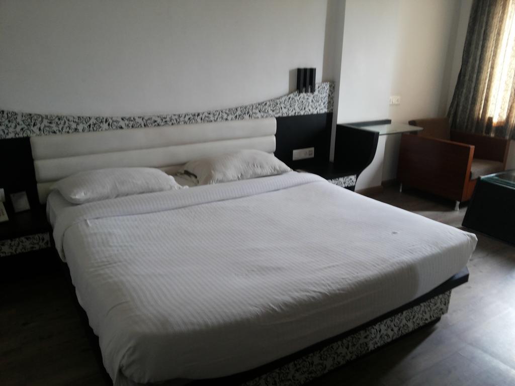 Hotel Kanchan Tilak 4*