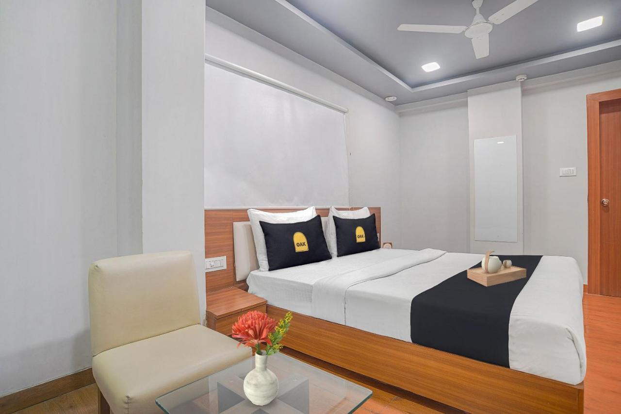 Hotel Vaccinated Staff- Townhouse Oak Silvotel 4*