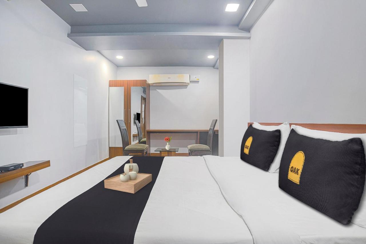 Hotel Vaccinated Staff- Townhouse Oak Silvotel 4*
