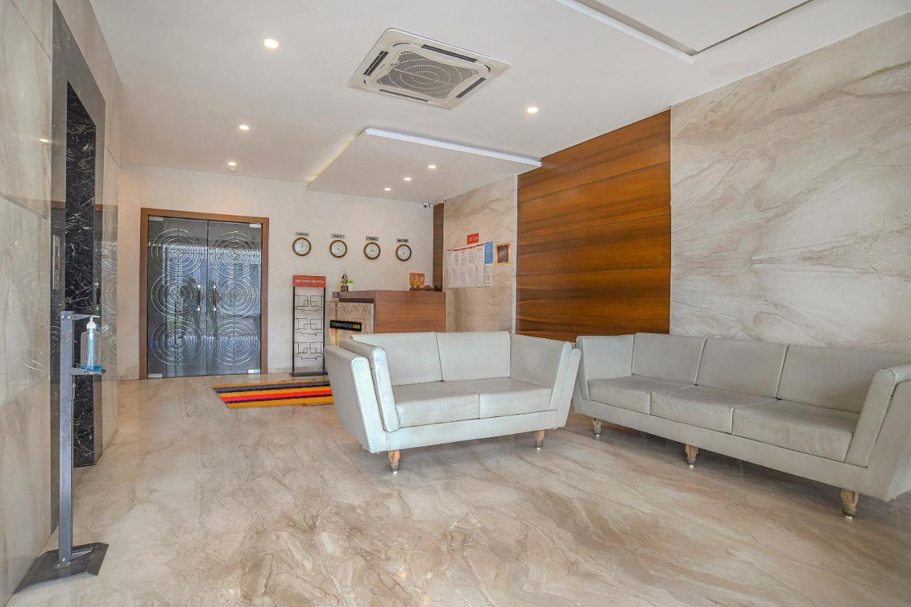 Vaccinated Staff- Townhouse Oak Silvotel