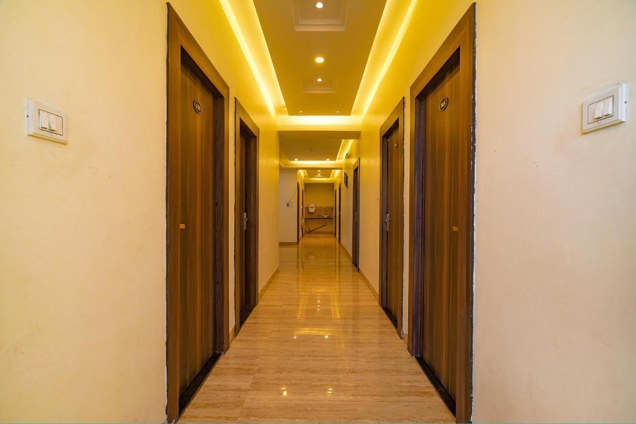 Hotel Fabhotel Shubhshree Indore