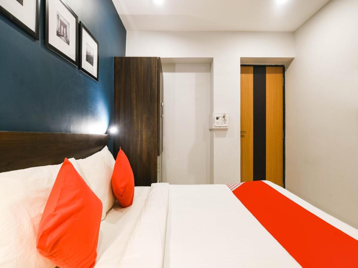 Oyo 77003 Shine 3* Indore