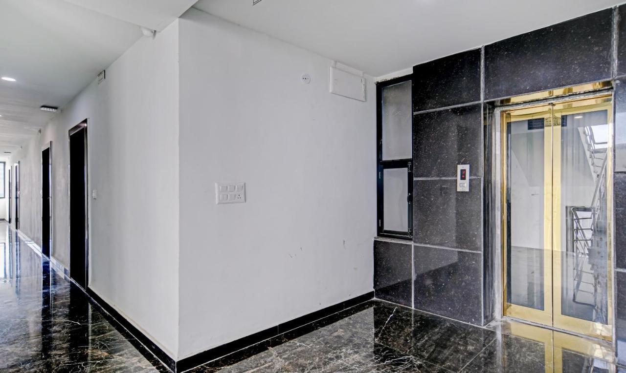 Hotel Treebo A5 Indore