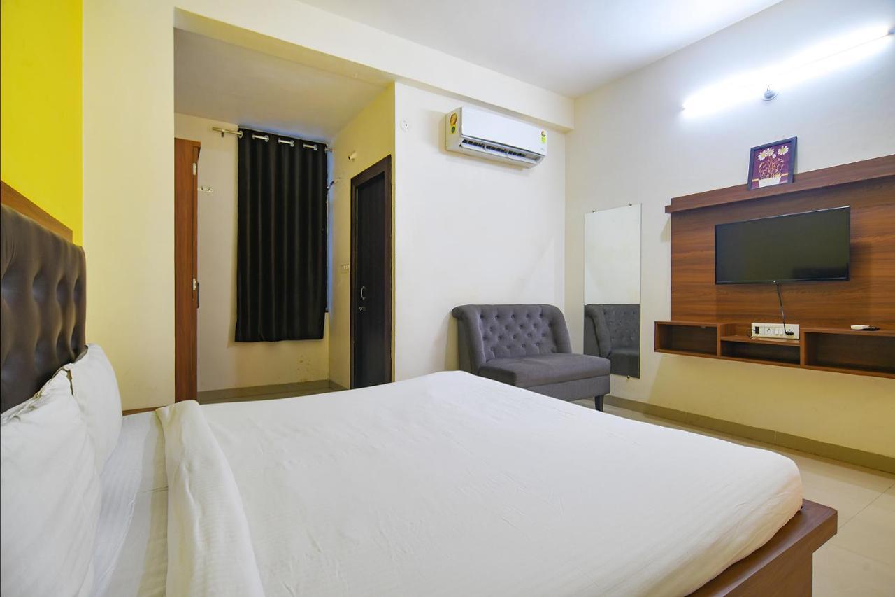 Hotel Fabhotel Shubhshree Indore