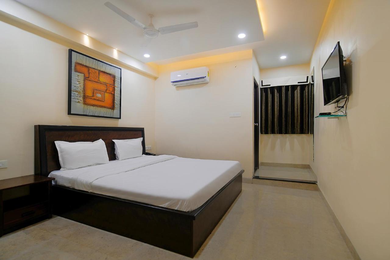 Fabhotel Imperial Regency Hotel