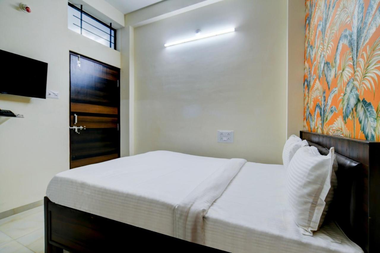 Hotel Collection O 84071 Shree Sai Palace Indore
